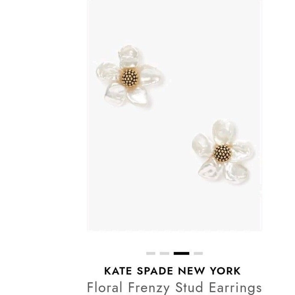 NWT Kate Spade Floral Frenzy Pearl Flower Stud Earrings Gold Tone Vtg Rare - Picture 12 of 13